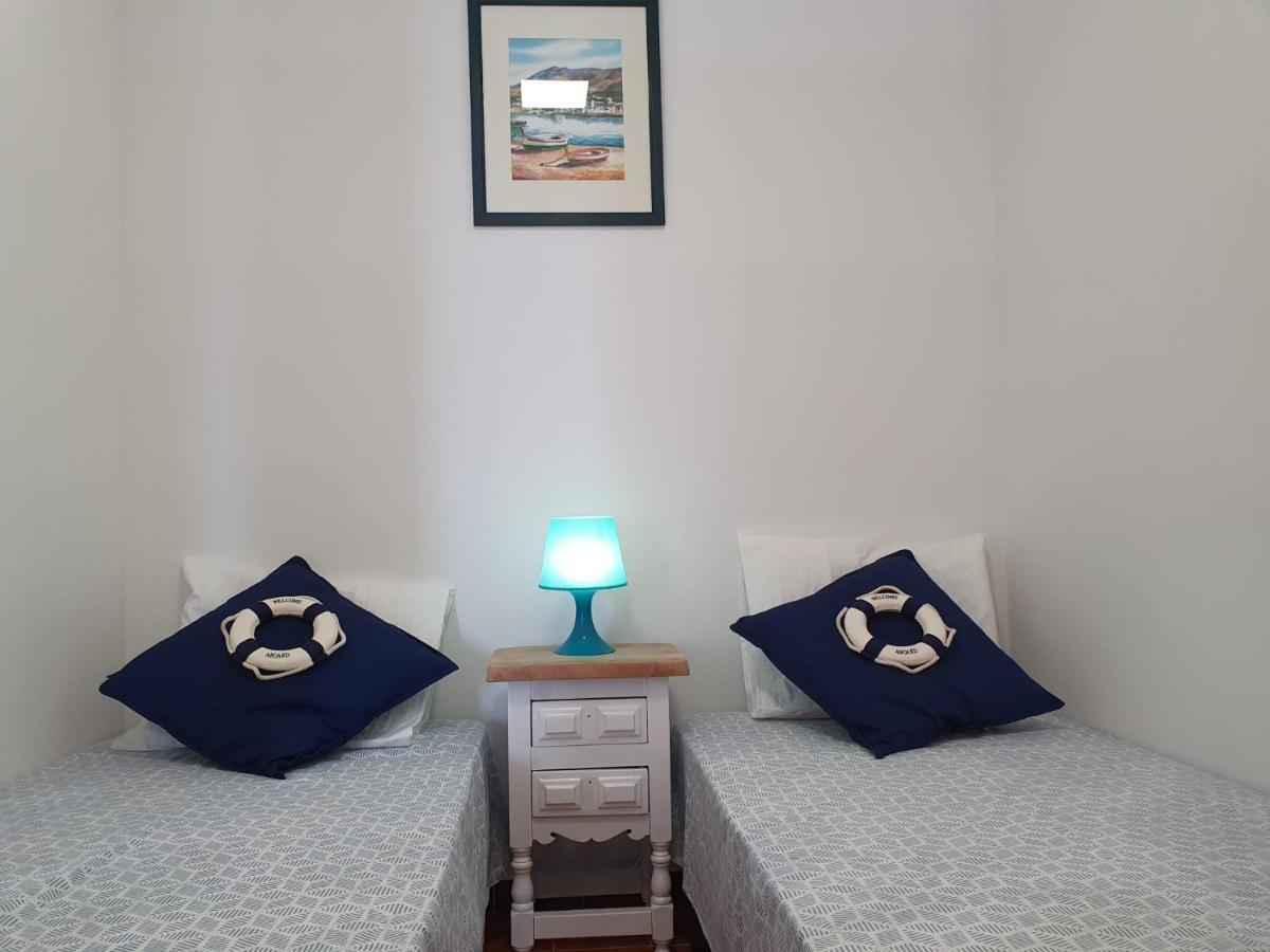 Spondylus Apartment เอมปูเรียบราบา ภายนอก รูปภาพ